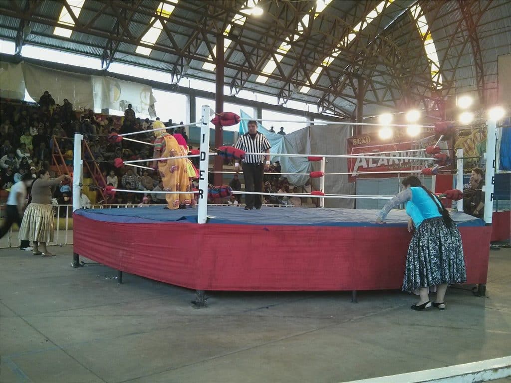cholita wrestlers